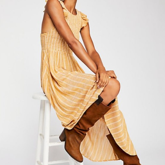 Free People Dresses & Skirts - Free People butterflies chambray midi dress ruffle